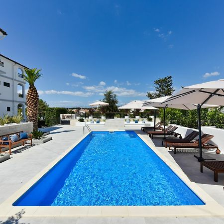 Mediterraneo Garden Apartments Петркане Екстериор снимка