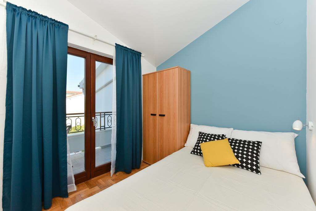 Mediterraneo Garden Apartments Петркане Екстериор снимка