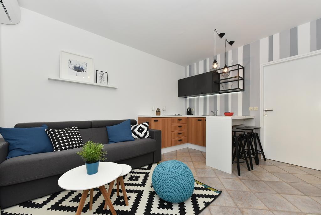 Mediterraneo Garden Apartments Петркане Екстериор снимка
