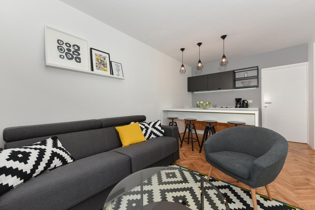 Mediterraneo Garden Apartments Петркане Екстериор снимка