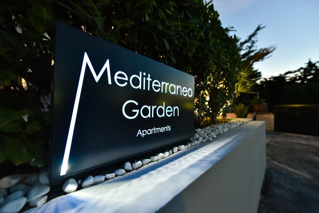 Mediterraneo Garden Apartments Петркане Екстериор снимка